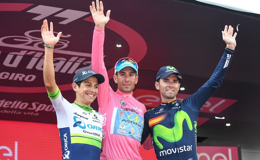 CyclismeDeAaZ's tweet photo. [Classement] #giro #generalfinal
@vincenzonibali remporte son 2ème @giroditalia devant @estecharu et @alejanvalverde https://t.co/LTJNdQcFXF