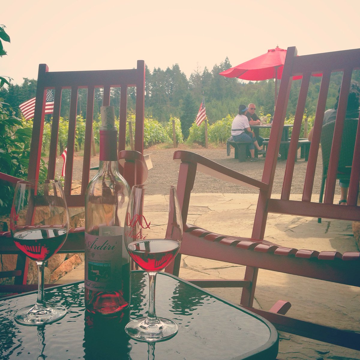 kj4joy's tweet photo. Rockers, view, wine. Yes please! #ardiriwinery #howiweekend #oregonwinemonth π·π https://t.co/fYwAUTUL1M