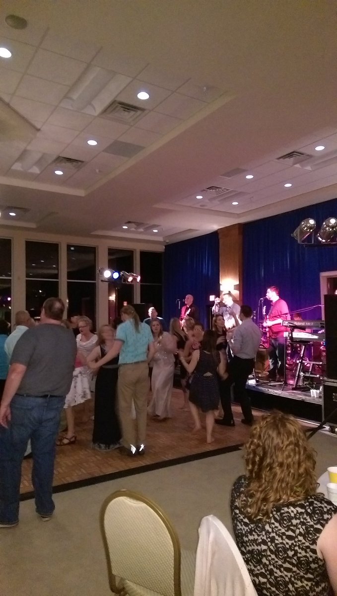 BlueWater Lodge tweet media