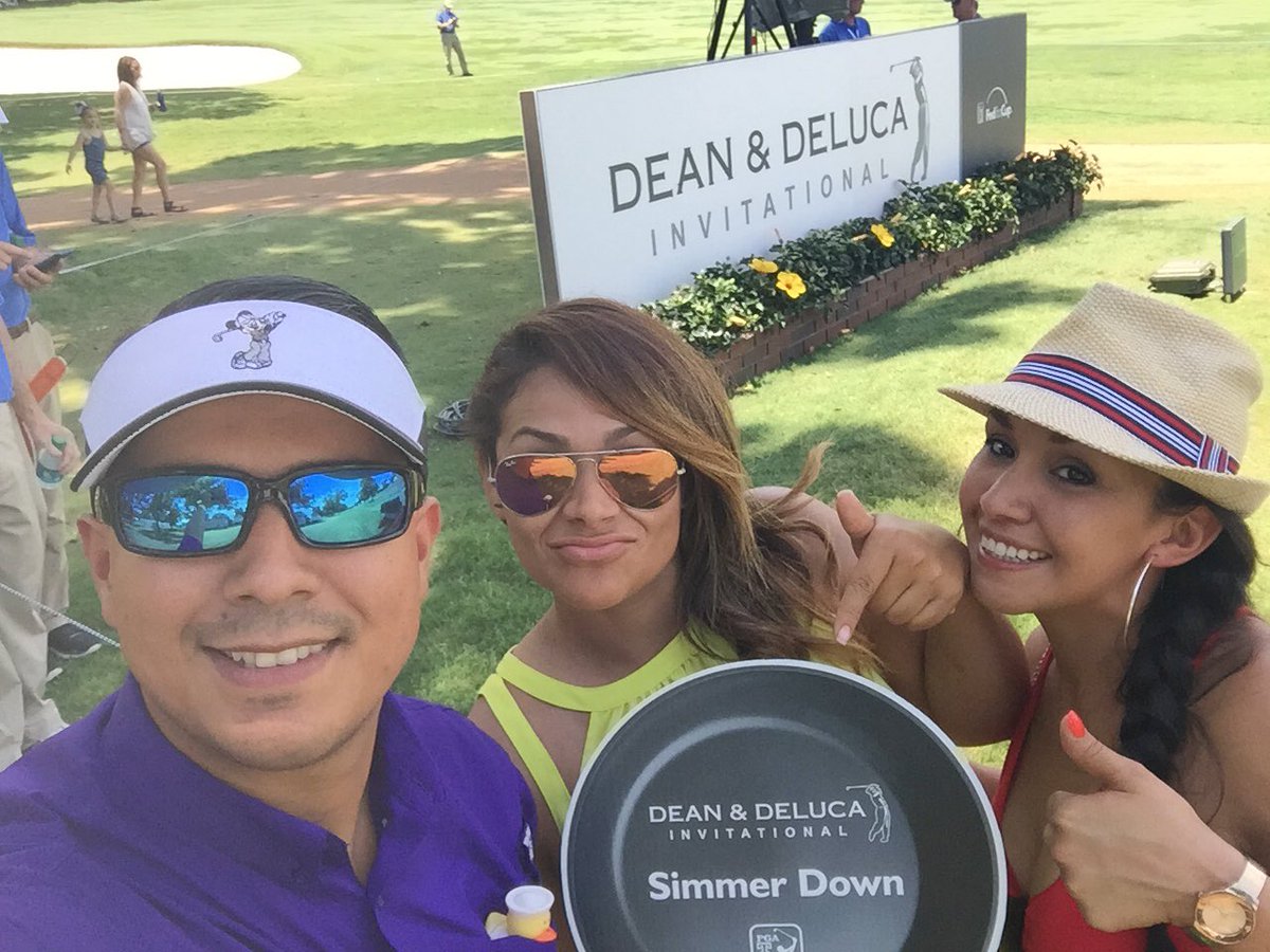 PatrickEZ01's tweet photo. @Golfie_com at #11 at the @DeanDeLucaInv . Theses girls 🙄#TeamE9 https://t.co/jmJigTqVjs