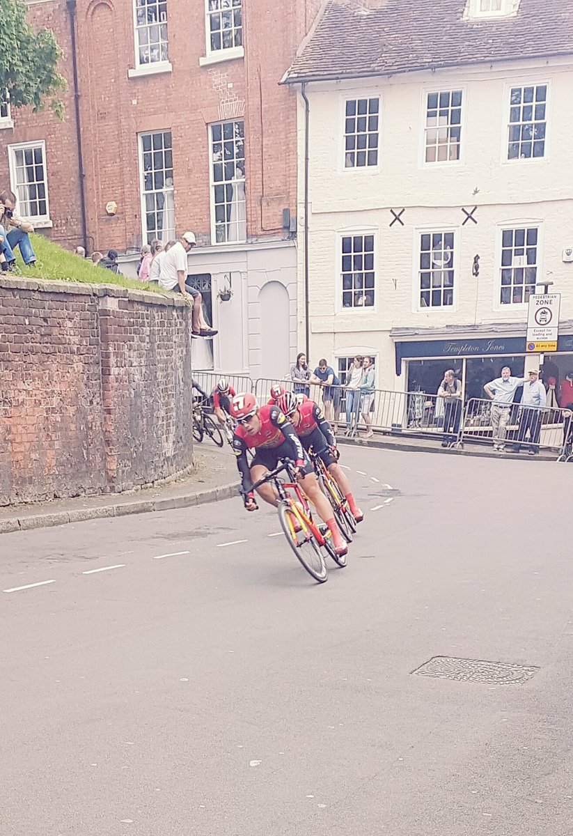 robadub's tweet photo. @ShrewsGrandPrix #shrewsburygrandprix #cylcle #Shrewsbury @TeamRaleighGAC https://t.co/FGuTpSD5id