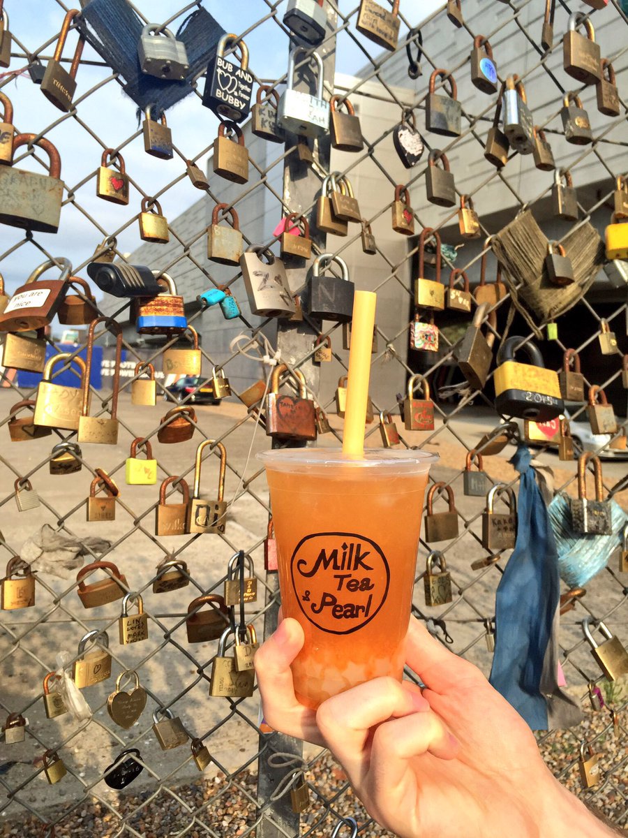 candycyt's tweet photo. Enjoying a refreshing grapefruit green tea after a visit to the food market #MTPBubbleTea #Shoreditch https://t.co/0XmkveKtJj
