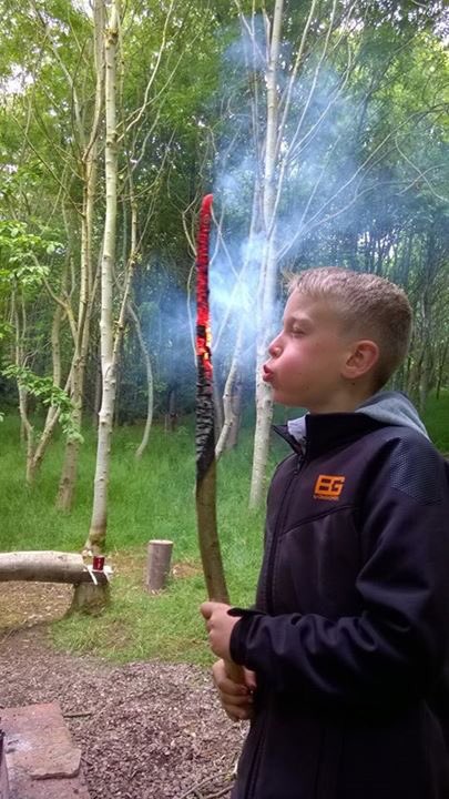 fireandstarsuk's tweet photo. Great to meet this awesome father and son enjoying their first ever wild camp this weekend #thegreatoutdoors https://t.co/dglW2mHGf0