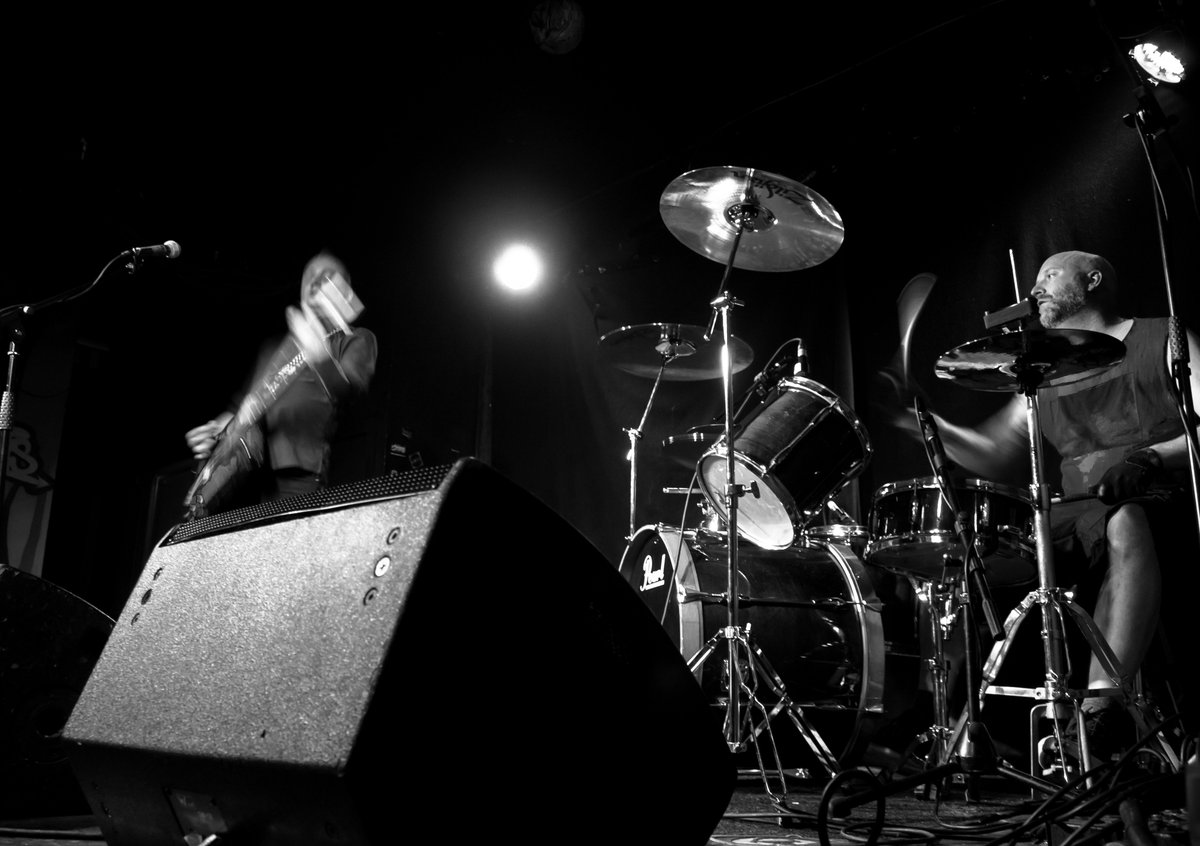 suedonovan's tweet photo. Good fun Friday night @strangedazefest, pics of @SonnyBondsDuo. https://t.co/WuAQMdbWwT