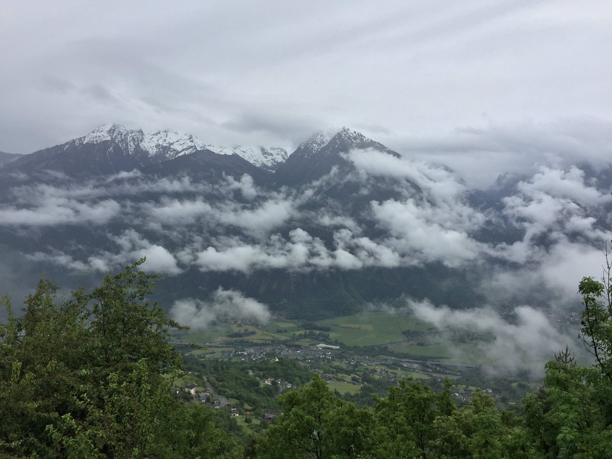 From Verrayes (Valle d'Aosta)
 
#Verrayes #valledaosta #alpi #alps #italy #Italia #photography #Spring #primavera