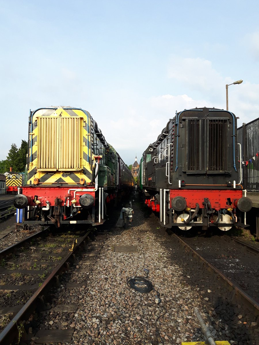 SpaVRofficial's tweet photo. Double Shunters
New arrival #CedricWares with long time resident #ColonelTomline alongside at #TunbridgeWells West https://t.co/g6PKP6X7u8