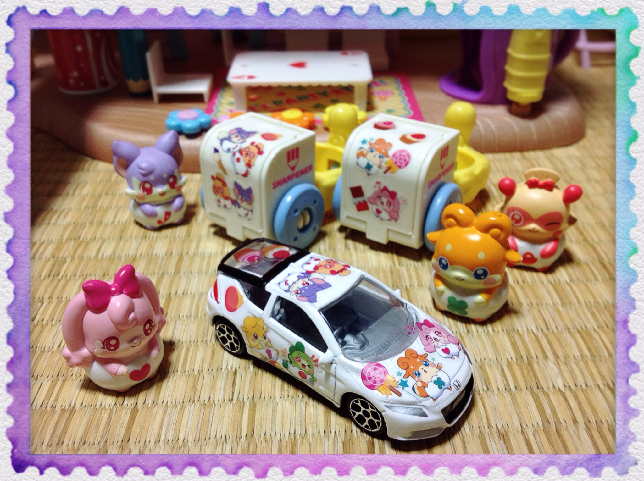 佐和山ナイツ ここたまの コロコロシールでトミカを痛車仕様にしてみた ここたま T Co 2cyezbti30 Twitter