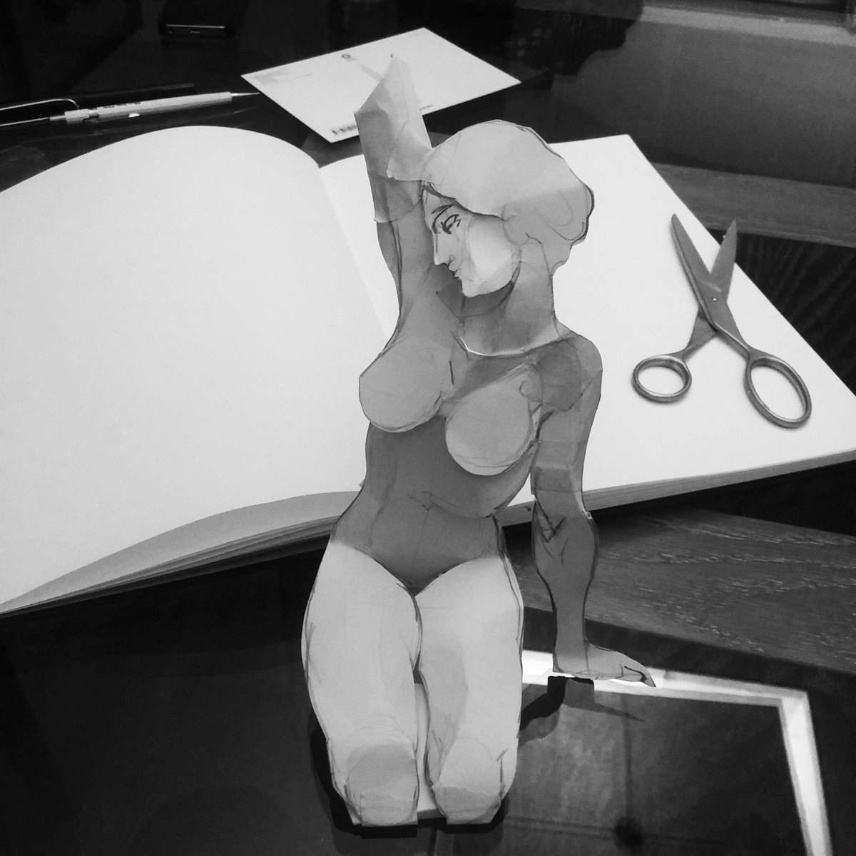 Machacha ojos de papel