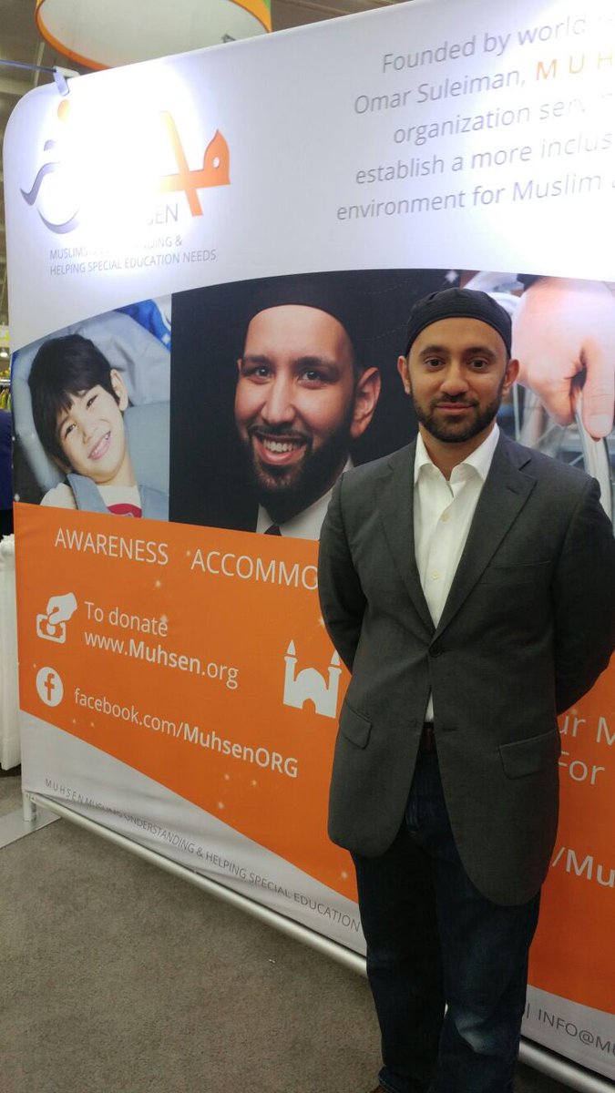 MUHSENORG's tweet photo. Look who stopped by at the booth! @KLatif, we look forward to visiting New York next month #iA #Booth613 https://t.co/JEQUxTKwob
