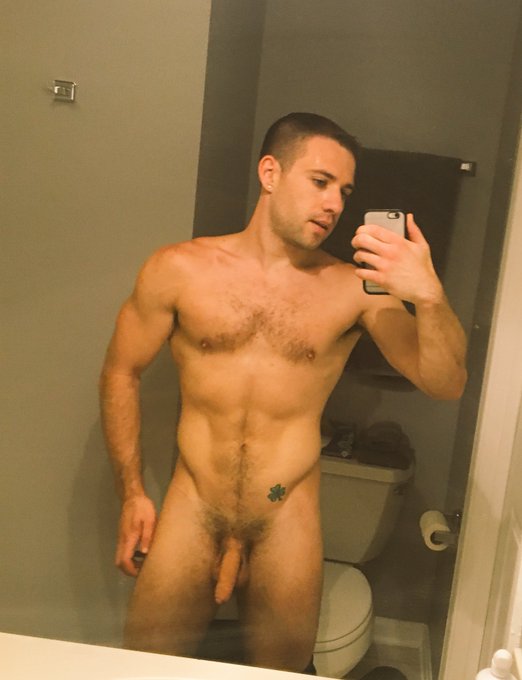 Working on the tan ? #foreskin #gaypornstar #gay https://t.co/s3AA2gtgXk