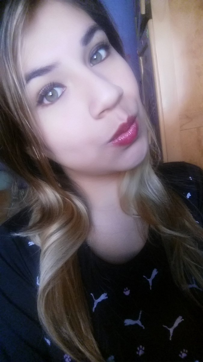 bj_rosa's tweet photo. #FelizDomingo #DomingoFeliz
#probando #LabialWow ππππ https://t.co/QYBBSq83P6