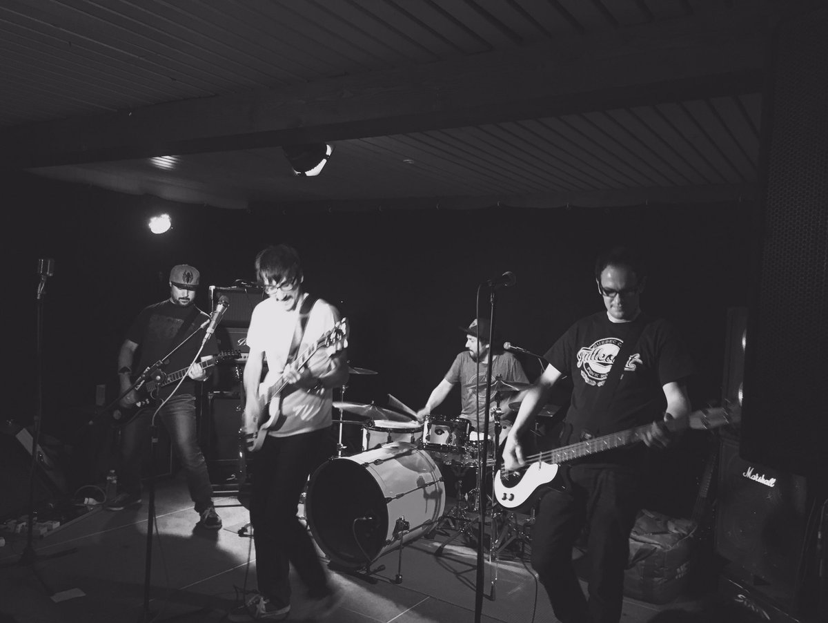 crashedtheband's tweet photo. Le #NoGasTour s'arrête ce soir (plus assez de Gasoil pour rouler) Encore merci #Nantes pour cette folle soirée !!! https://t.co/vpwkuSsaWf
