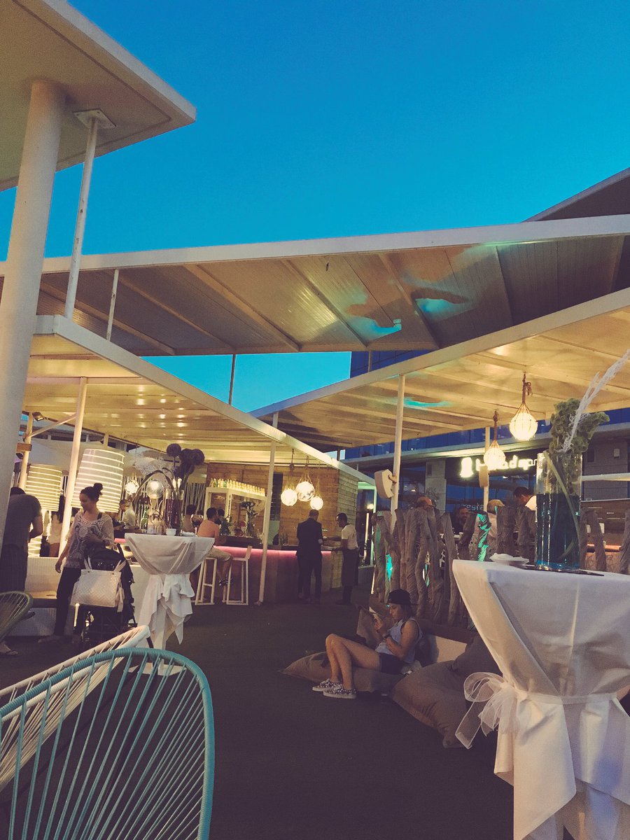 Night 🙌🏼 <a href="/BrassadeMar/">Brassa de Mar</a> #FestivaldeLesArts #sunday #valencia #beach