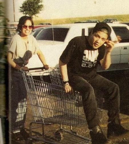 timelessbae's tweet photo. Selena Quintanilla &amp; Chris Perez https://t.co/VKVTCdyrI3