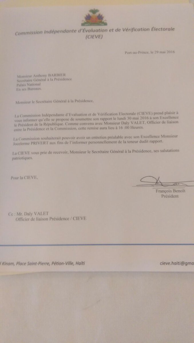 Frantzduval's tweet photo. François Benoît écrit a la présidence sur la remise du rapport d'évaluation des élections. https://t.co/p9KhAunPvz