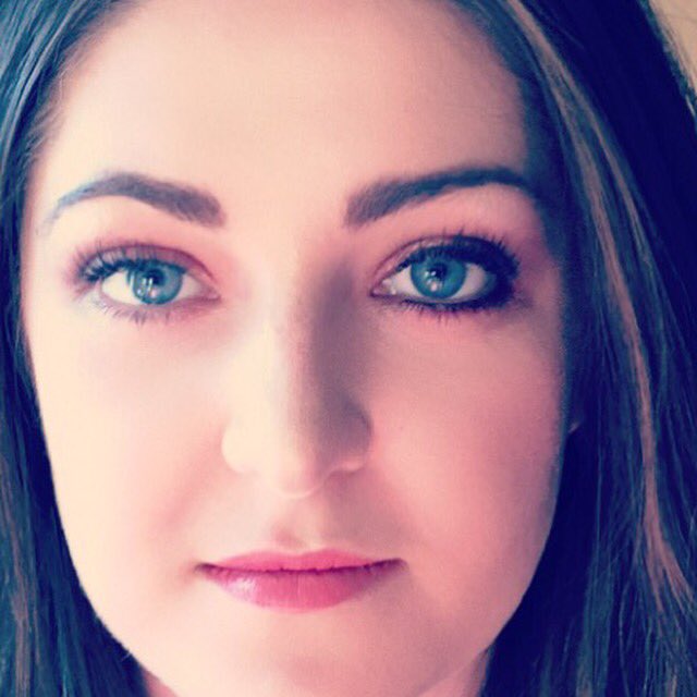 leag1983's tweet photo. #muastudent #practice #nyxshimmer #morphebrushes #morphepallette #realtechniques https://t.co/marQqJbTxr