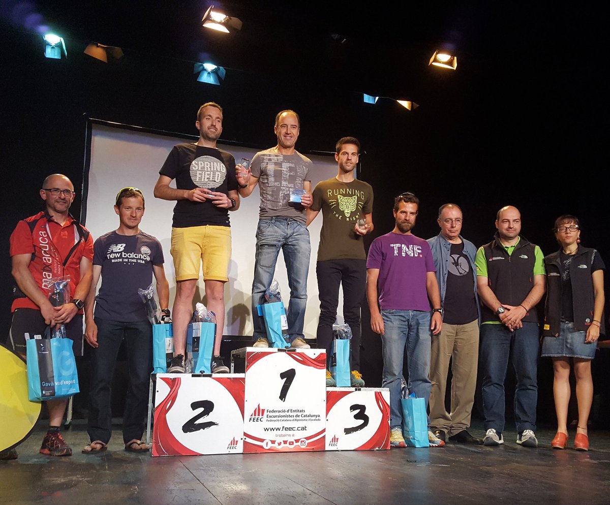 Ahir entrega de premis de Copa Catalana de Raquetes de neu 2016. Content per la temporada!@FEEC_cat <a href="/CorredorsValls/">CorredorsValls.cat</a>