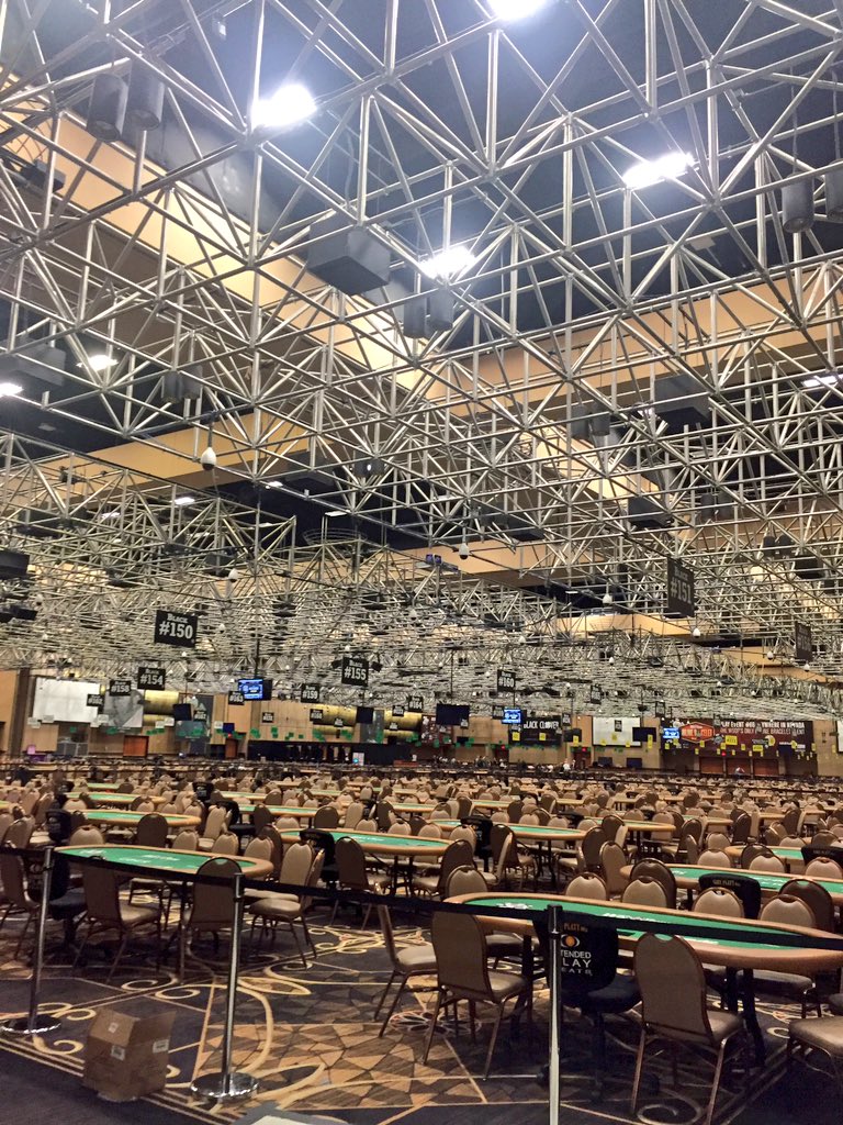 AllAmericanDave's tweet photo. The calm before the storm. @WSOP https://t.co/As5pZv7MUW