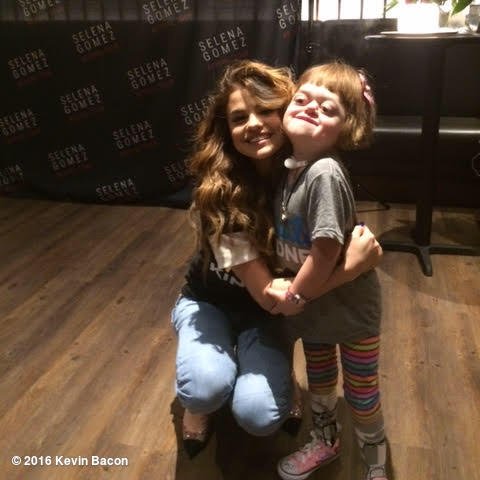 kevinbacon's tweet photo. She rocked @PeachsNeetFeet #HustleKindness shirt &amp; made this kid an MVP. Thx @selenagomez on behalf of #SixDegrees https://t.co/vr6fROZBVt