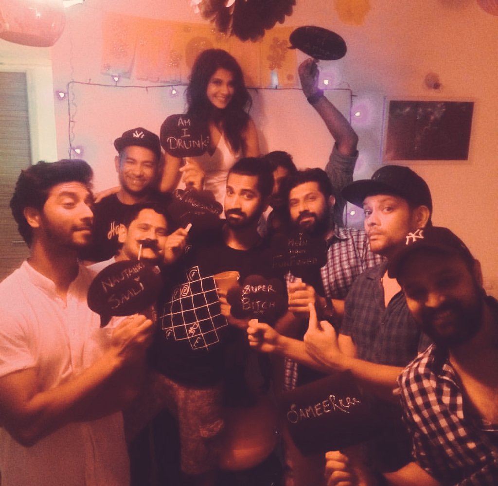 Jenwinget_fans's tweet photo. Buoyyyss ❤️❤️@jenwinget #HappyBirthdayJenniferWinget  https://t.co/IUR6K45rl6