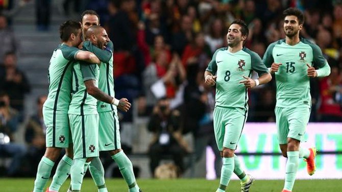 VIDEO | Ricardo Quaresma'dan müthiş gol!İzleyin > bit.ly/1UmVuHx