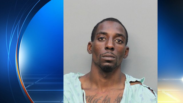 Man tells police he killed his Mount Sinai Medical Center roommate in 'self-defense' bit.ly/1skMSrC?utm_me… https://t.co/Bo6tJ6TEOD