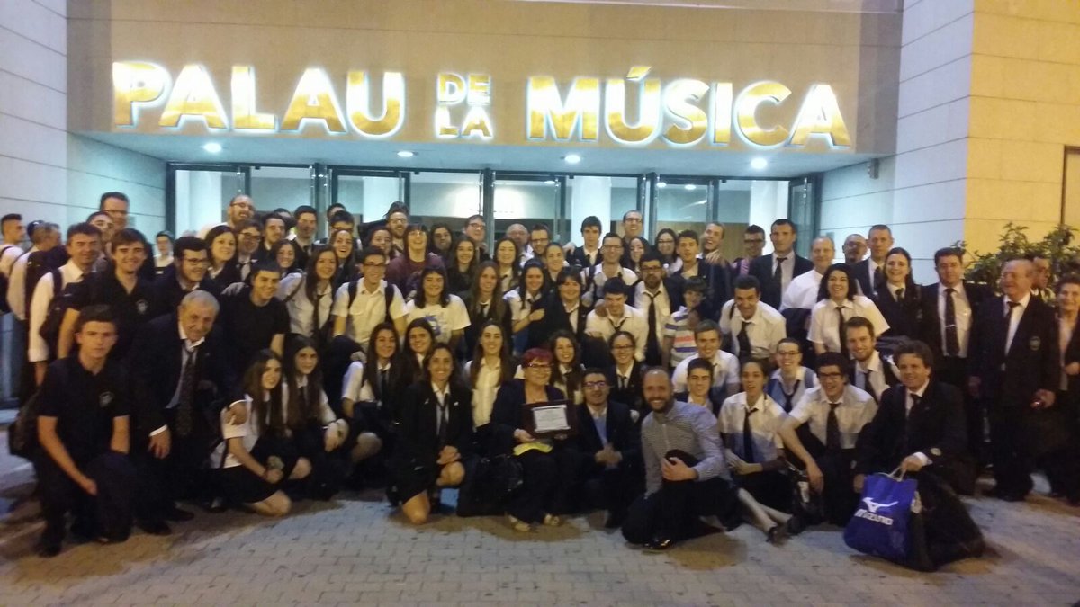 Entre tots ho hem fet posible!! Una gran familia!! #LaUnióAlCertamen