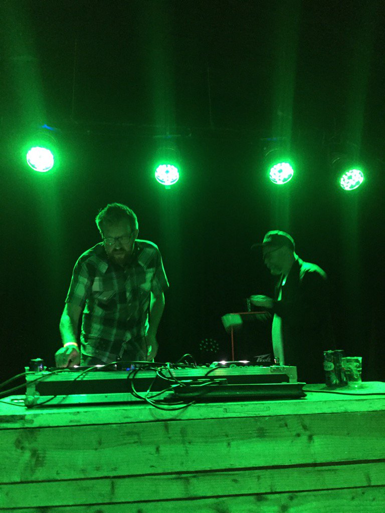 .<a href="/twinsunmusic/">Twin Sun</a> being their amazing selves - churning out those tropical disco tunes 😎