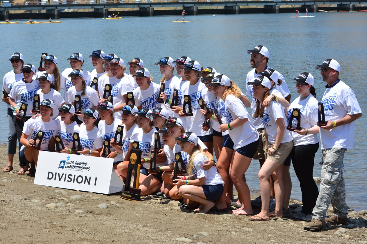 CindiDulgar's tweet photo. @NCAA D1 National Champions...CAL #FastCrew #NCAARow #ncaarowing #LakeNatoma https://t.co/zVQFjnl0nK