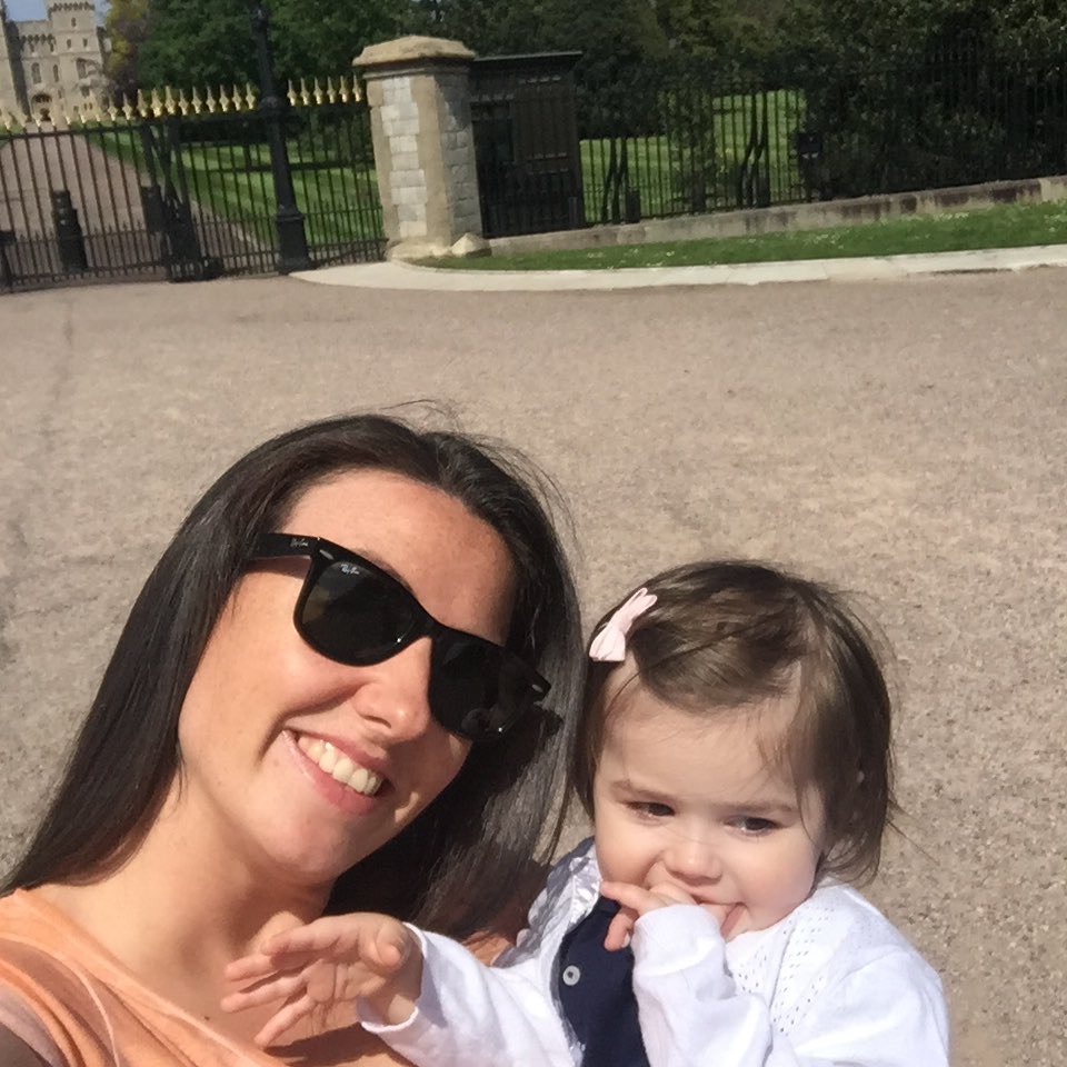 GemDaSilveira's tweet photo. Lovely family day in Windsor! #RoyalOuting https://t.co/1nopNDd8W4