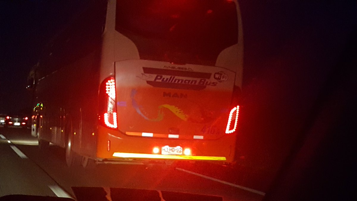andiloredana's tweet image. Bus #Pullmann con una luz menos, ruta 68 @mtt_chile