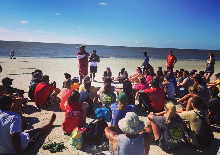 ryangloer's tweet image. Beach competition day at @FcaSecc. The Niners @49erFCA are representing strong! #FCA #RISE @fcanews @CarolinasFCA