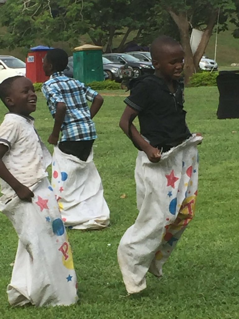 ChildrenFunFare's tweet image. Abuja! It was an amazing experience for the kids! Special thanx to everyone who made it awesome!