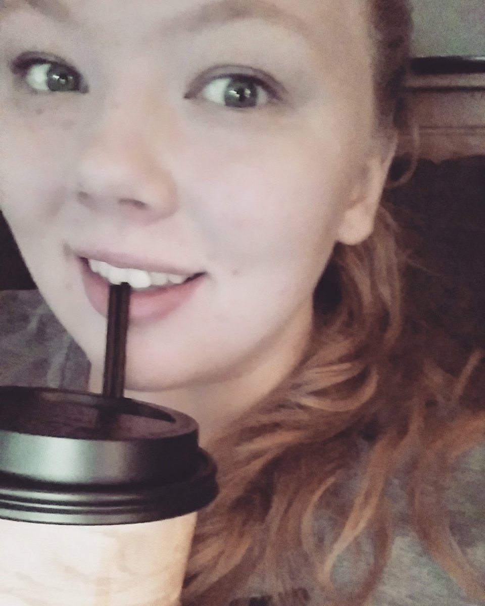 MaybeKayLee_'s tweet photo. Coffee selfie of the day☕😀 #momlife #coffeelove #erryday #drinksleeprepeat #coffee #selfie #averagemomselfie https://t.co/UIICAA3xOV