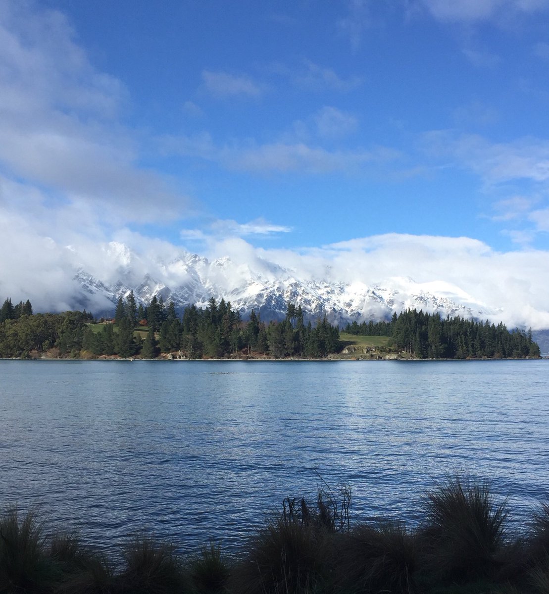 Queenstown NZ just about to start there ski season havin come out of the start of summer in UK dose seem strange 1c!