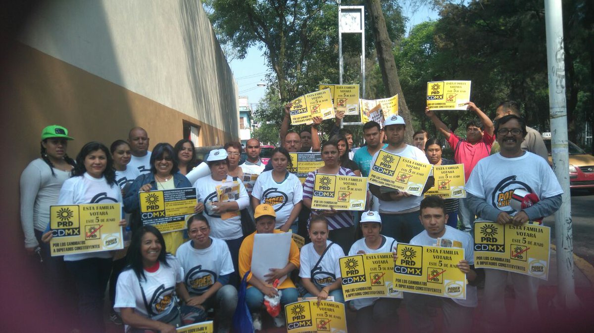 rafaelhdeze's tweet image. Brigada dominical de visita casa x casa en la col. Ramos Millán, Iztacalco #PoderChilango @PRD_CDMX @IzqDigitalPRD