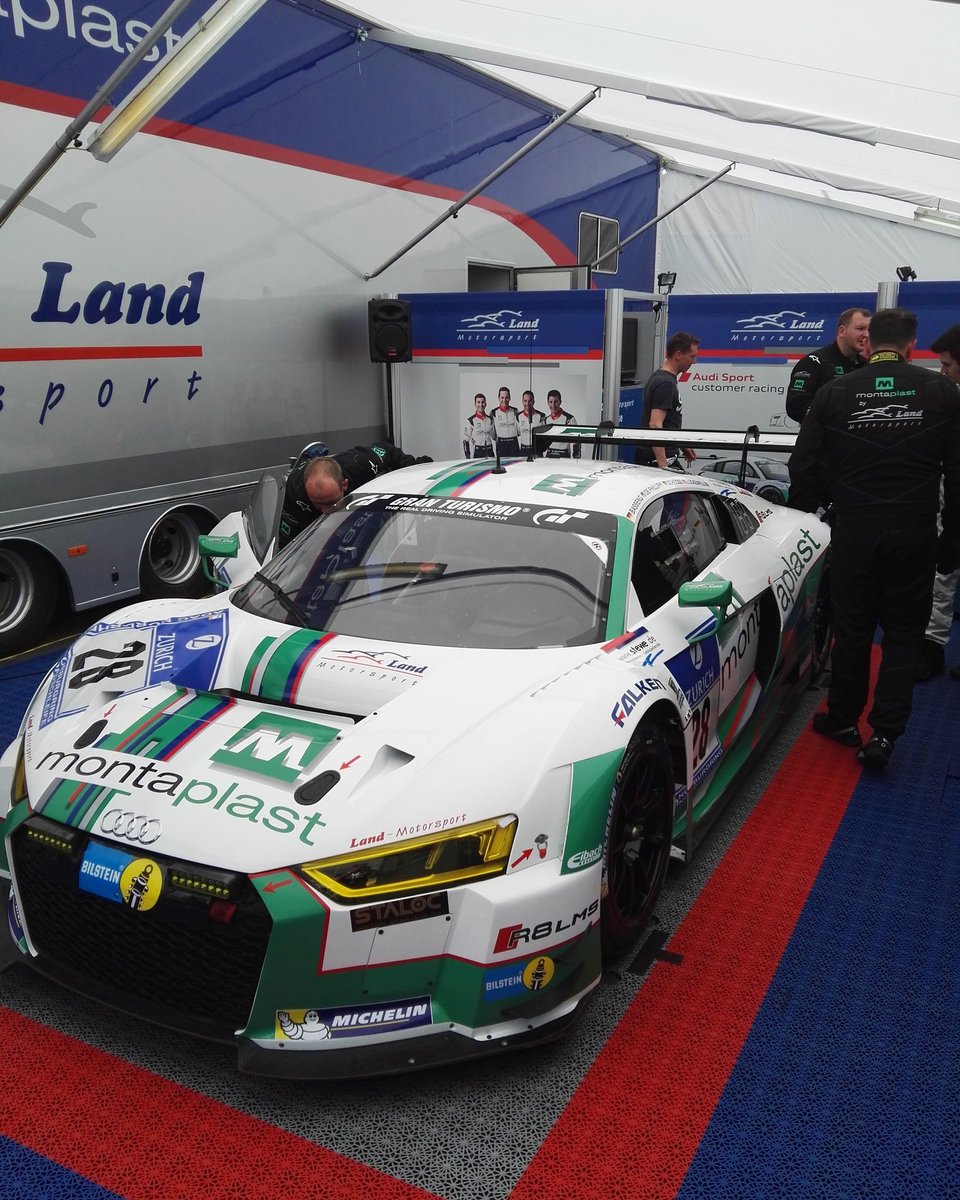 DerHoerni's tweet photo. Schade das ihr früh raus wart ,Danke fürs Foto @ScheiderTimo @Audi__Sport #LandMotorsport #TSC10 @DTM #TeamScheider https://t.co/PwufZtS25p