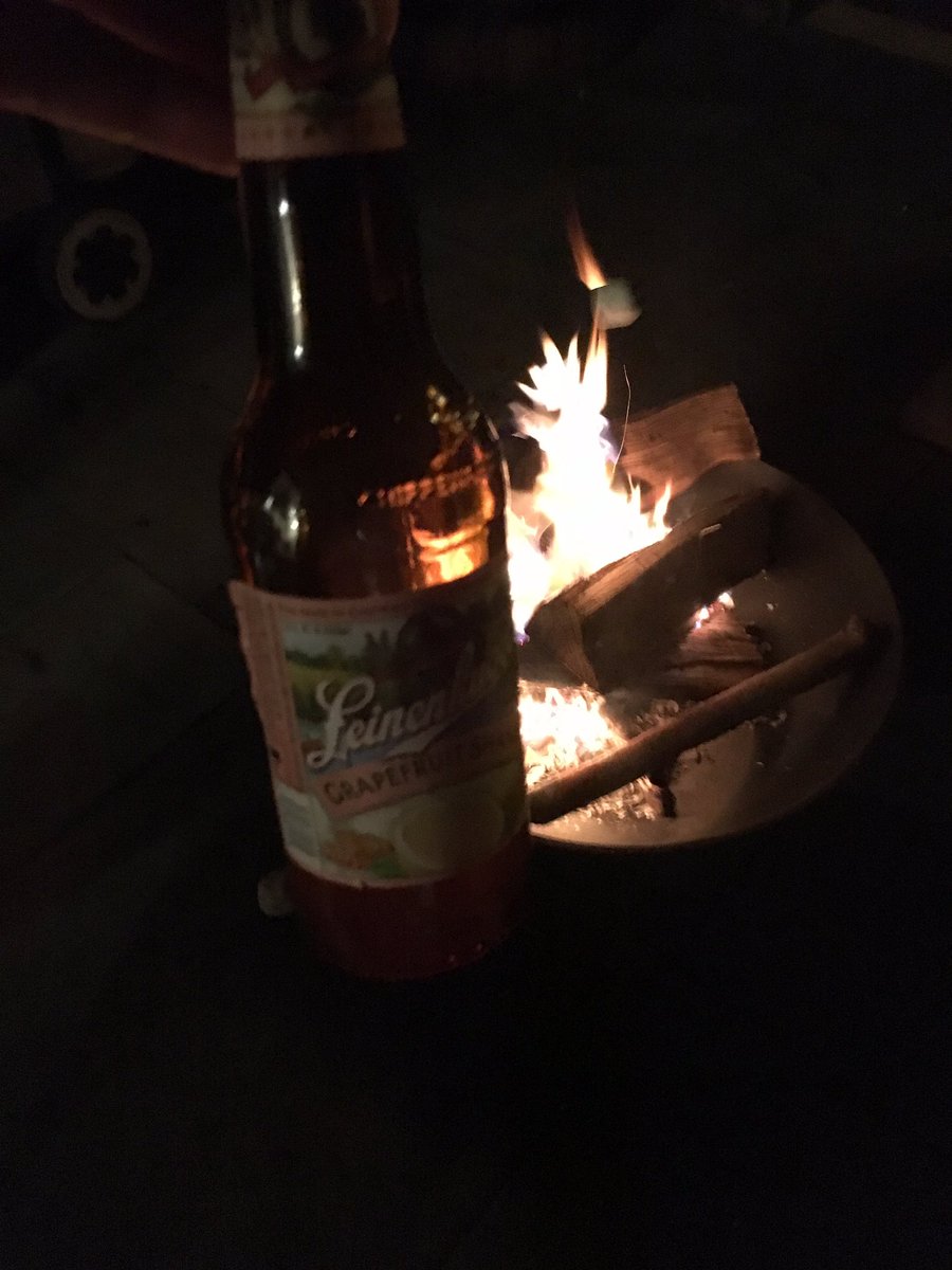 _Steve_Gardner's tweet photo. Happy Memorial Day Weekend. #leinenkugels #grapefruitshandy #smores #joinusouthere https://t.co/BXnEszpMuZ