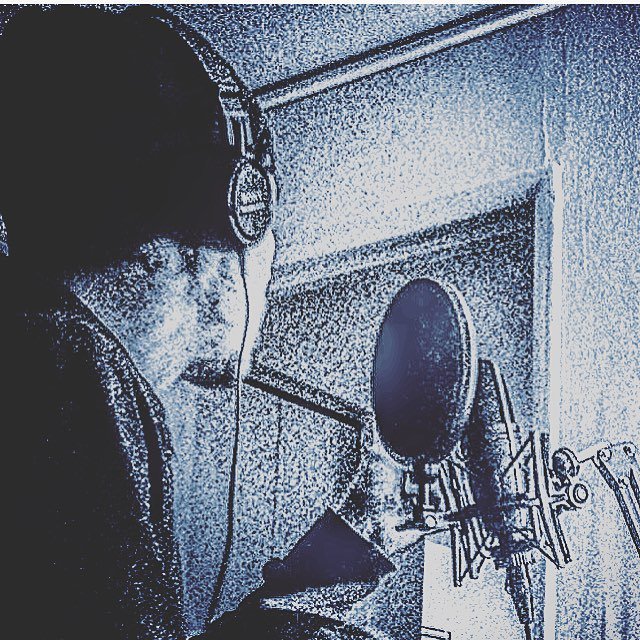producerpassion's tweet photo. #MMBEDITS #215ofphilly #followforfollow #follow4follow #studiolife #musiclife #music #phillyflow #murdermicboyz by โฆ https://t.co/bvNjdSmDBZ