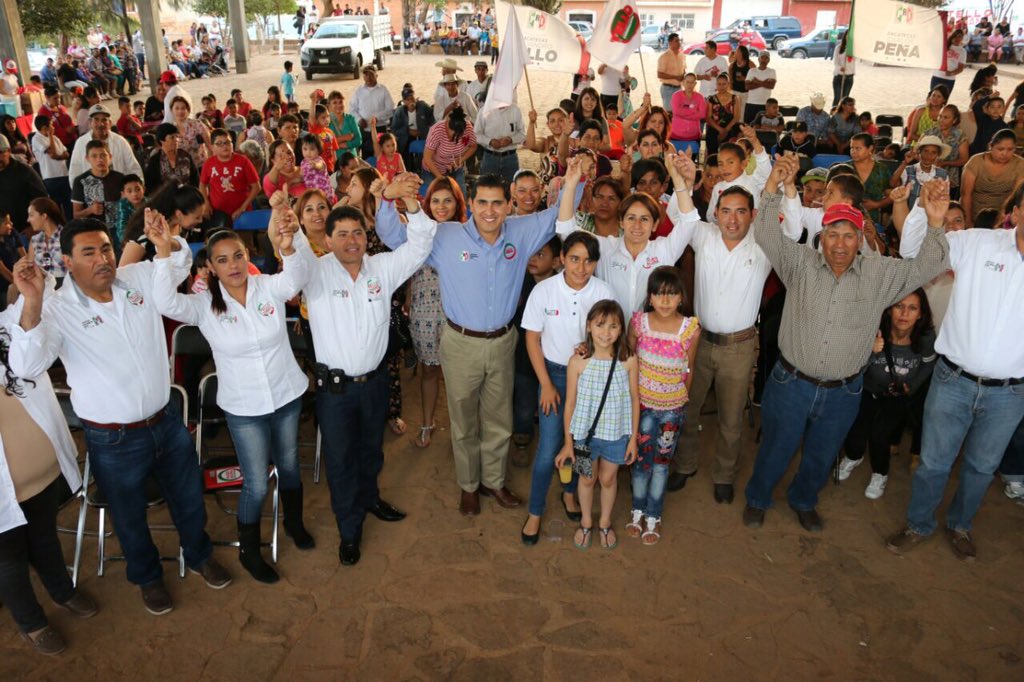 cpbzac's tweet photo. En equipo haremos que nuestros compromisos sean una realidad. Carlos Peña su diputado local. 5 de Junio ¡Vota PRI! https://t.co/22kzmsbuKA