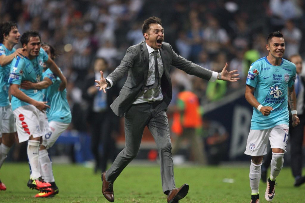 El Club Pachuca "Tuzos" es el nuevo CAMPEÓN de la Liga MX tras imponerse por un global de 1-2 a los Rayados.