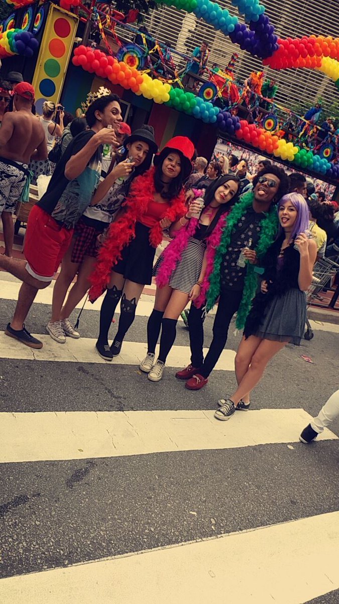 ow_guria's tweet photo. Simplesmente a melhor parada, o melhor dia com vcs <3
#paradagay2016 #Nãohomofobia https://t.co/0JaojXdgMy
