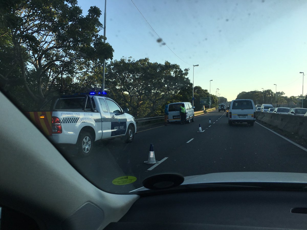 StruanCampbell's tweet image. M4 slow at La Lucia onramp #trafficguy #ecr