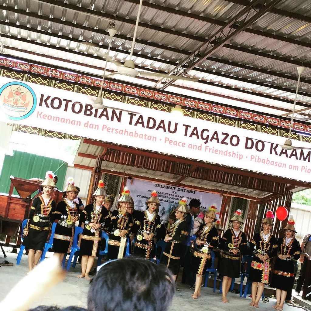 KepalaKedai's tweet photo. Tq pejuang seberang. Selamat Kaamatan!! #my420 #kl420 #diluarbataskepala # https://t.co/Qgk48cTro9 https://t.co/QoKhh0fiiT