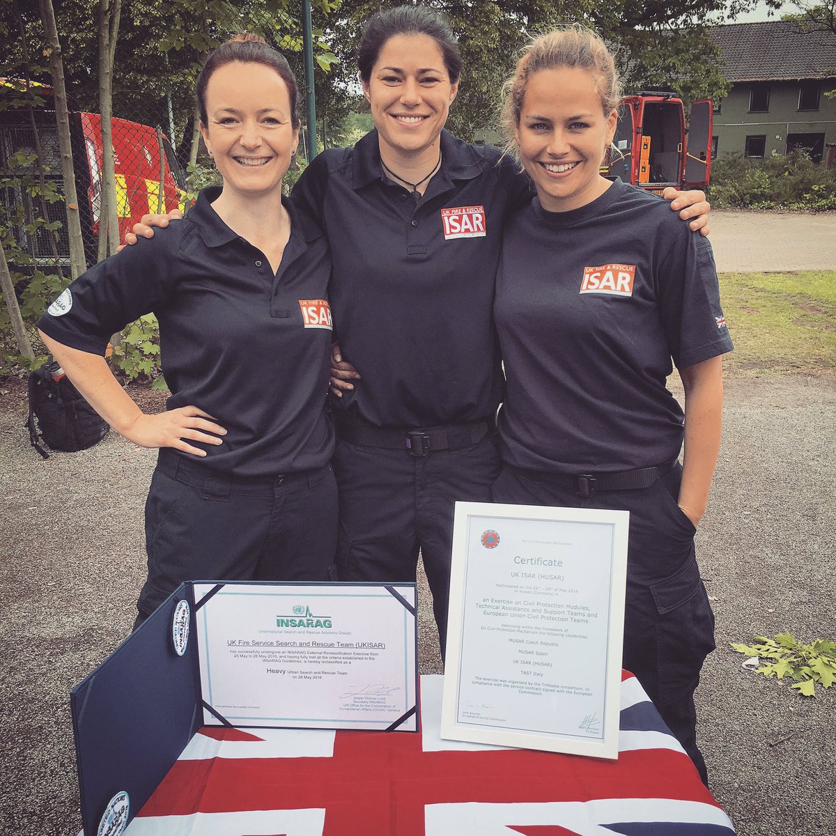 PenneyLea's tweet photo. @UK_ISAR_TEAM @Casper0837 @deborah_swann 3 tough happy ladies proud to be part of the UKISAR reclassification team https://t.co/1goJe5bNdd