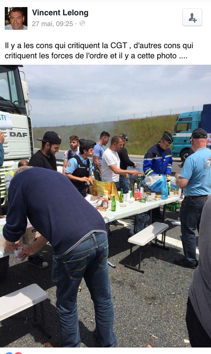 TontonsFlingues's tweet photo. La bouffe en France c'est sacrée. Union sacrée. https://t.co/QfoAIP3A2U