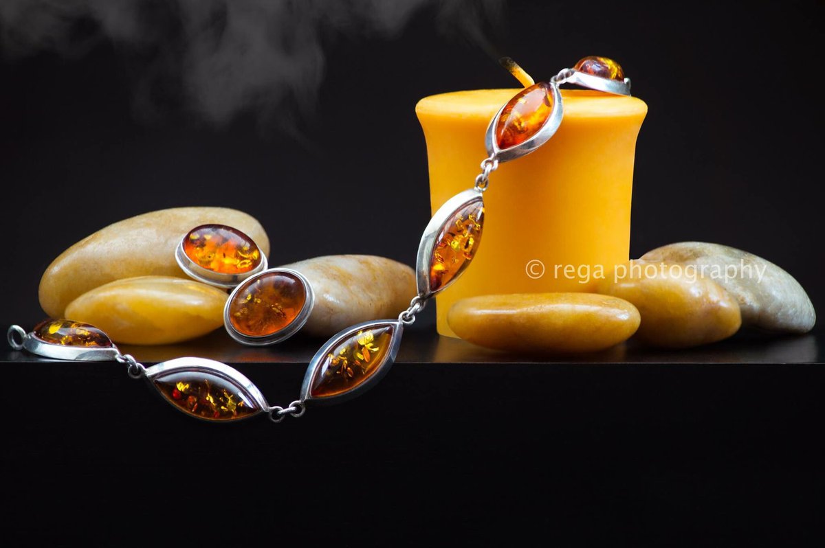 RegaPhotography's tweet photo. Photographed some beautiful amber jewellery this week. 
#productphotography #nikon https://t.co/dhlSERTal5