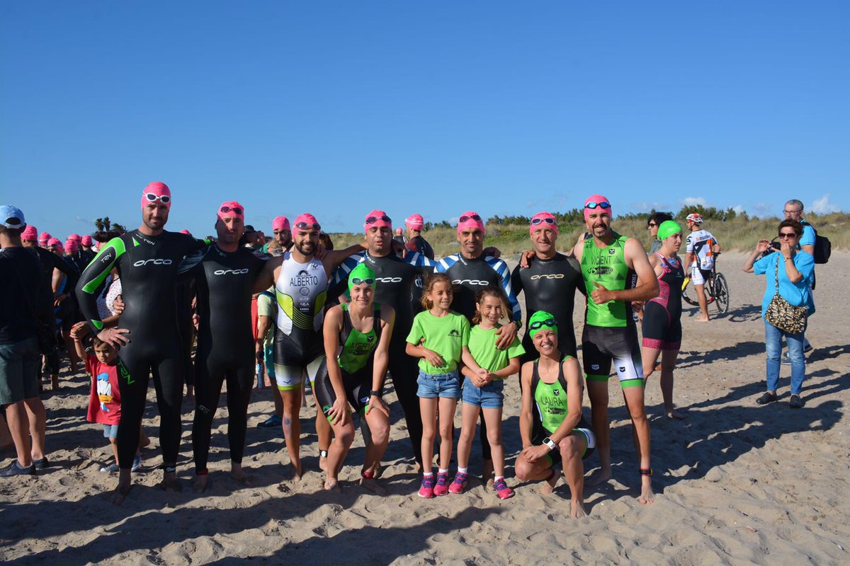 TriatloAlginet's tweet photo. Foto de Familia al @TriatlonPinedo ! 5 debutant i un pujant al 3r al podi sub-23 ! Ella es Maria ! Enhorabona !!! https://t.co/wNTzWUIdXA