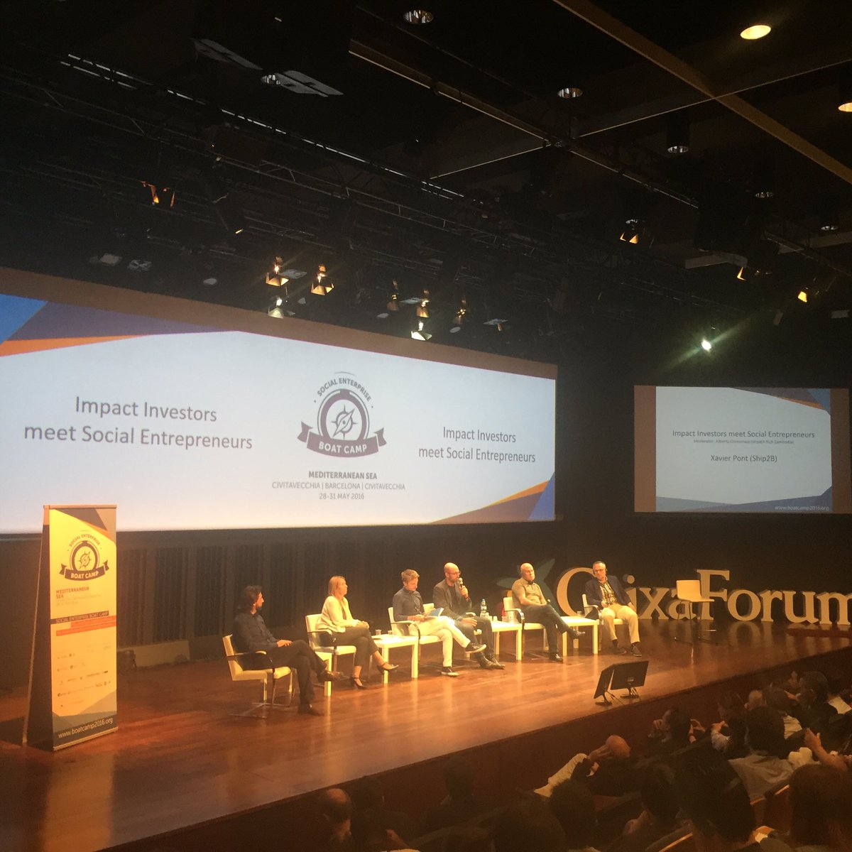 The_AFactor's tweet photo. @xavierpont72 presenting @Ship2B @boatcamp2016 @CaixaForum https://t.co/mtqM3fnNfn