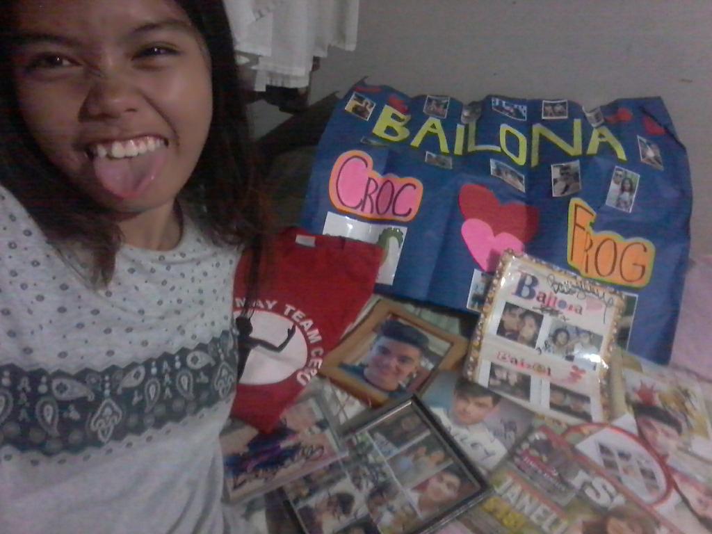 madz_katehazel's tweet photo. LOOK.❤ aweee Bailona Collections💕Fangirl Goals😻 #TeamBailey #TeamYlona #TeamBailona @ylona_garcia @OfficialBaileyM. https://t.co/TPDbDyLkIq